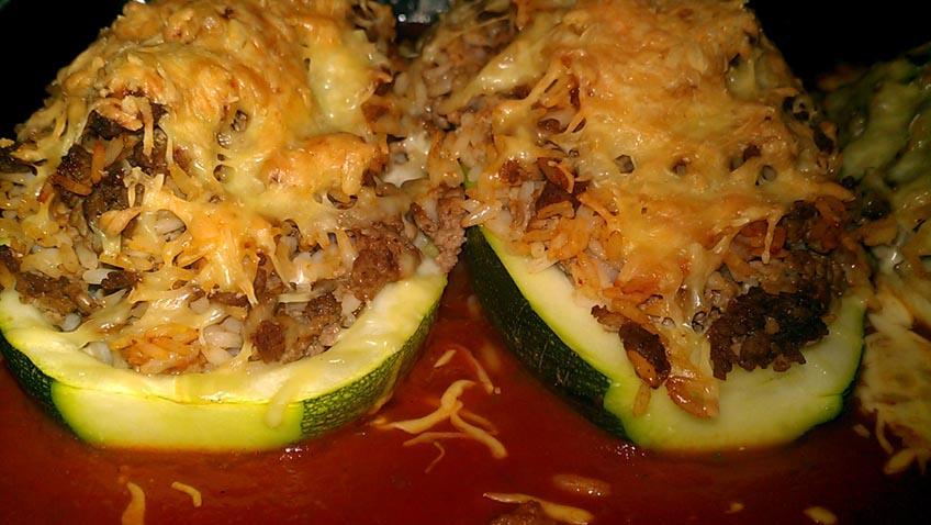 gefüllte zucchini