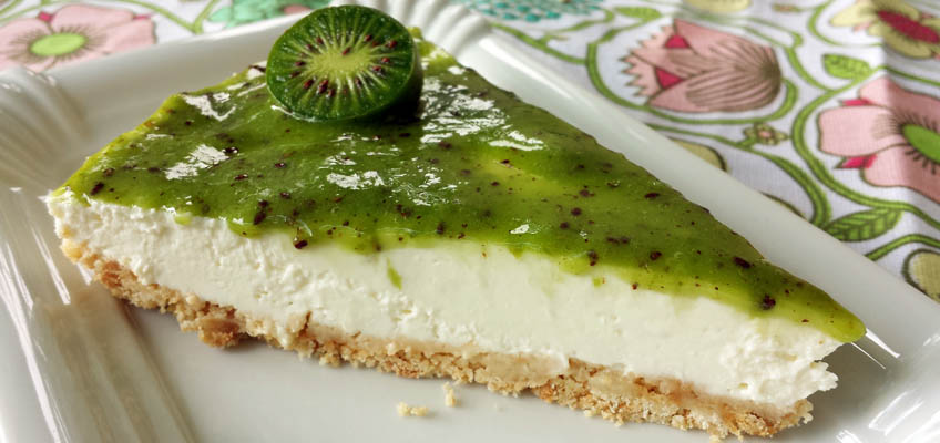 Limetten-Schoko-Cheesecake ohne Backen mit fruchtiger Kiwibeere