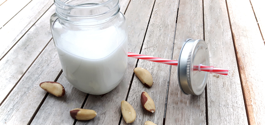 Nussmilch selber machen - selbstgemachte Nussmilch aus Paranüssen