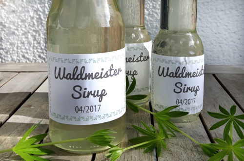 Rezepte aus dem Garten Waldmeister Sirup selbst gemacht - so geht's