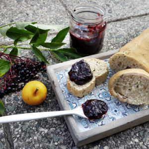 Holunderbeeren-Birnen-Chutney Rezepte aus dem Garten