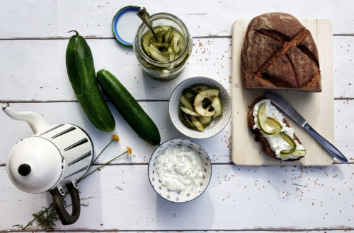 Honig-Senf-Gurken eingelegte Salatgurken