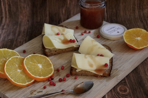 Appenzeller Rahmkäse mit Preiselbeer-Orangen-Senf