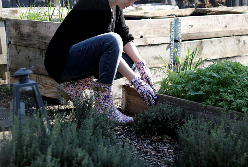 Gut zu Fuß und sicher im Beet - Gummistiefel im Garten