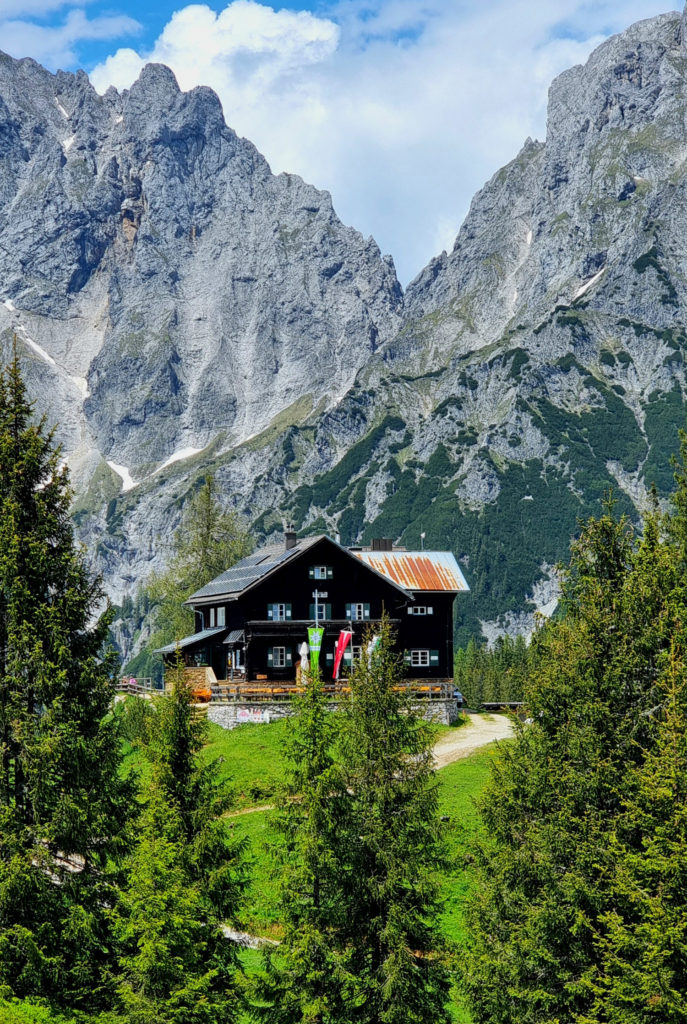 Mödlingerhütte im Gesäsue Steiermark Wanderausflug mit Hund